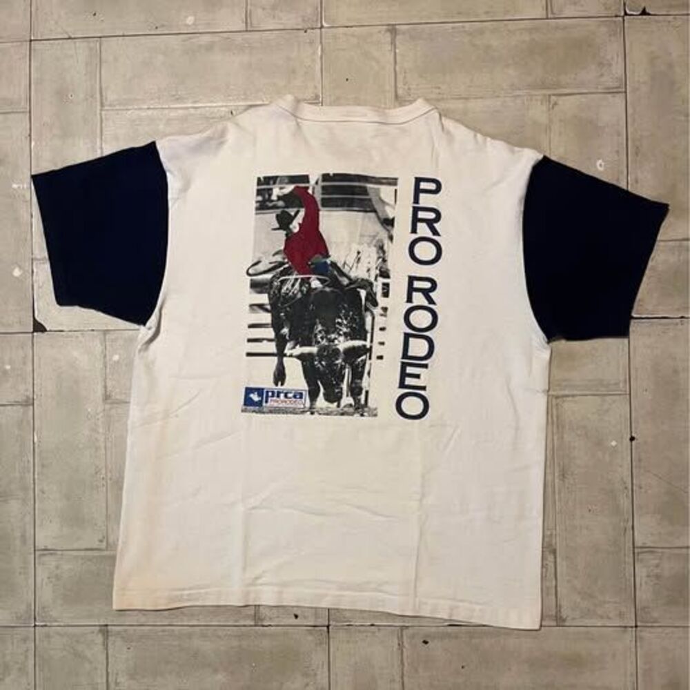 Vintage single stitch Henley pro rodeo cowboy bull graphic tshirt size large